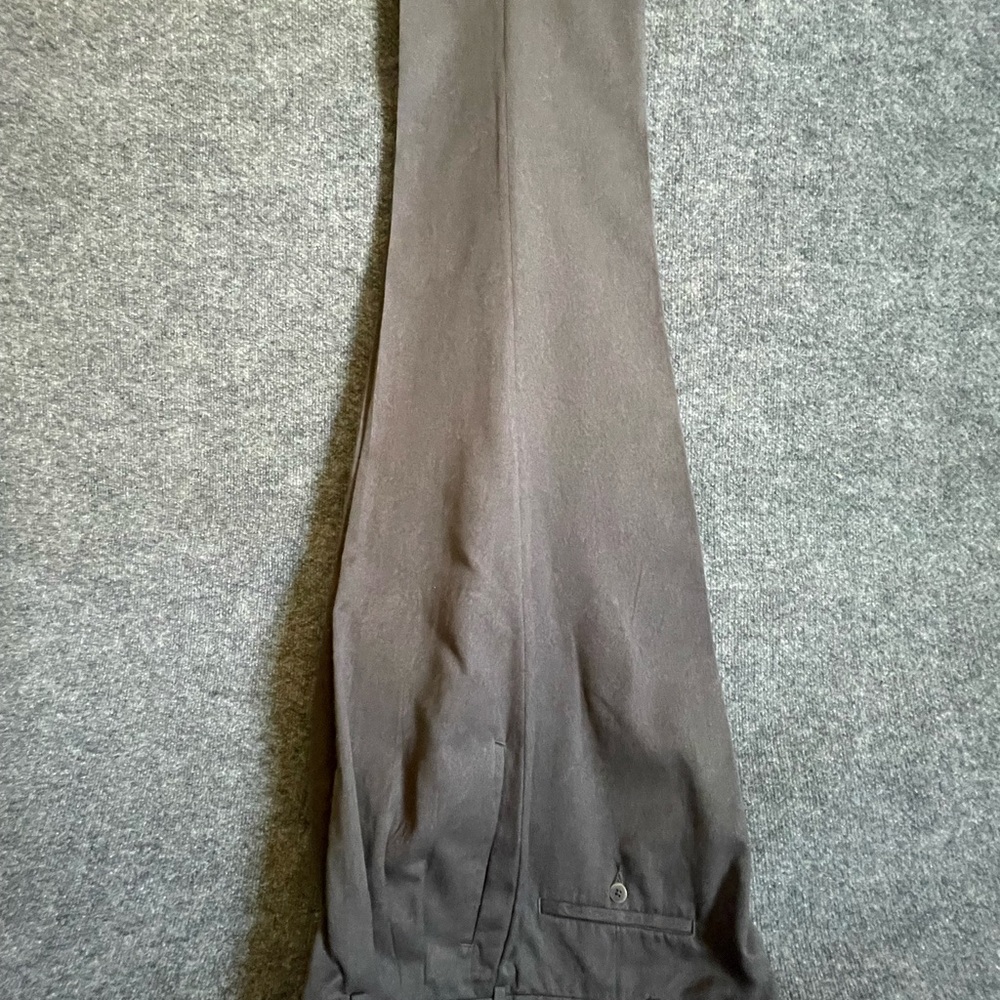 Van Heusen  brown slacks with Classic Fit and Smooth Texture so 38x32